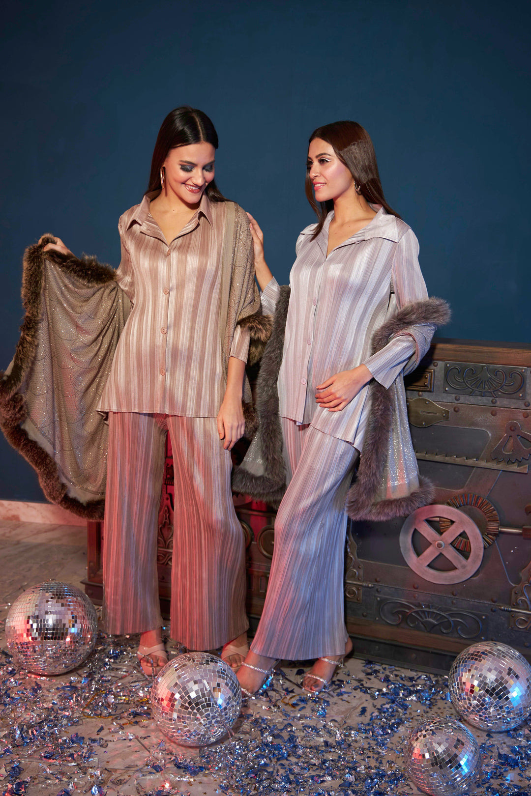 Stoles | Buy Designer Party Wear Stoles for Ladies | Tasuvure