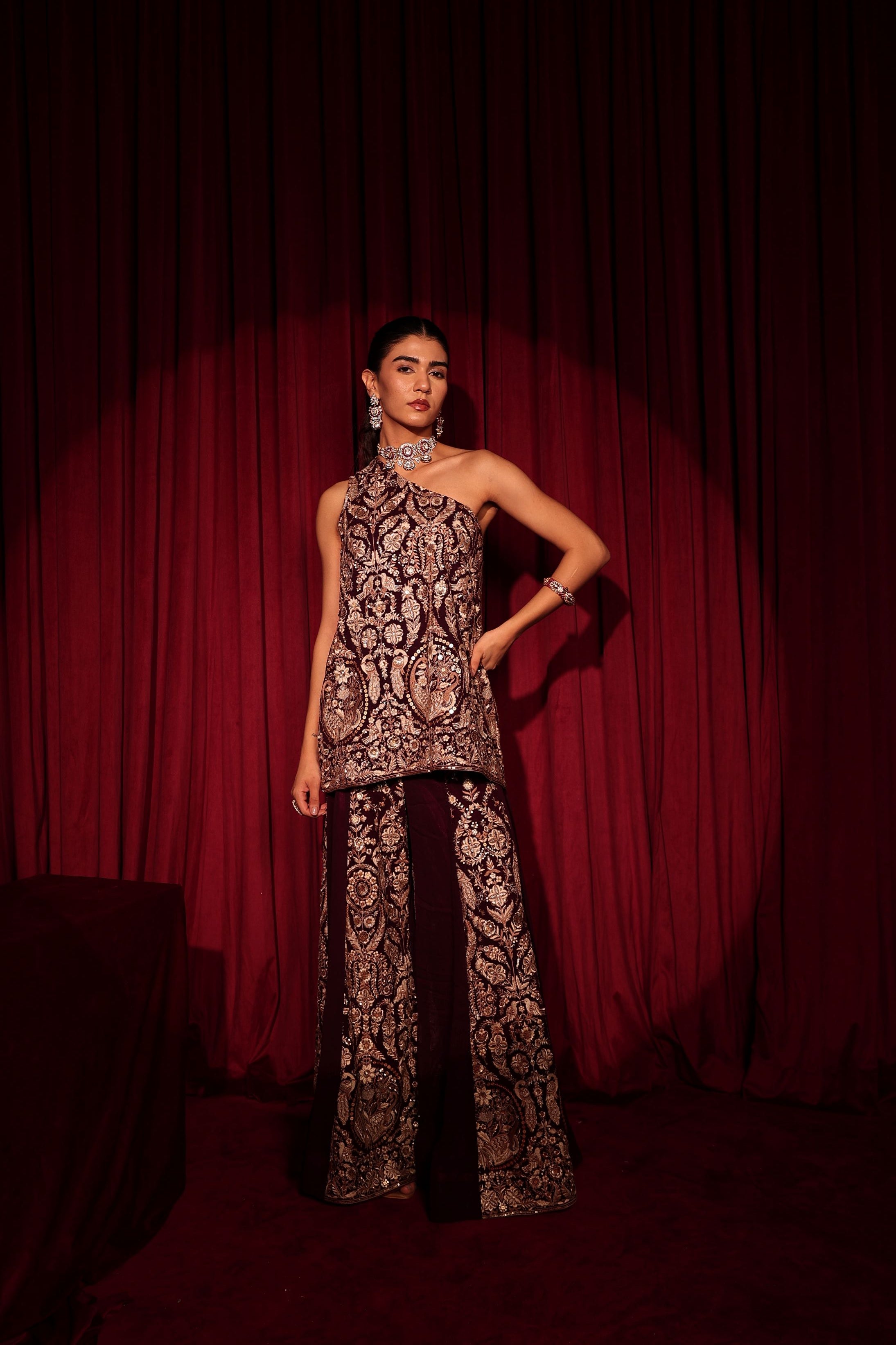 MW One-shoulder Cape Set - Maroon