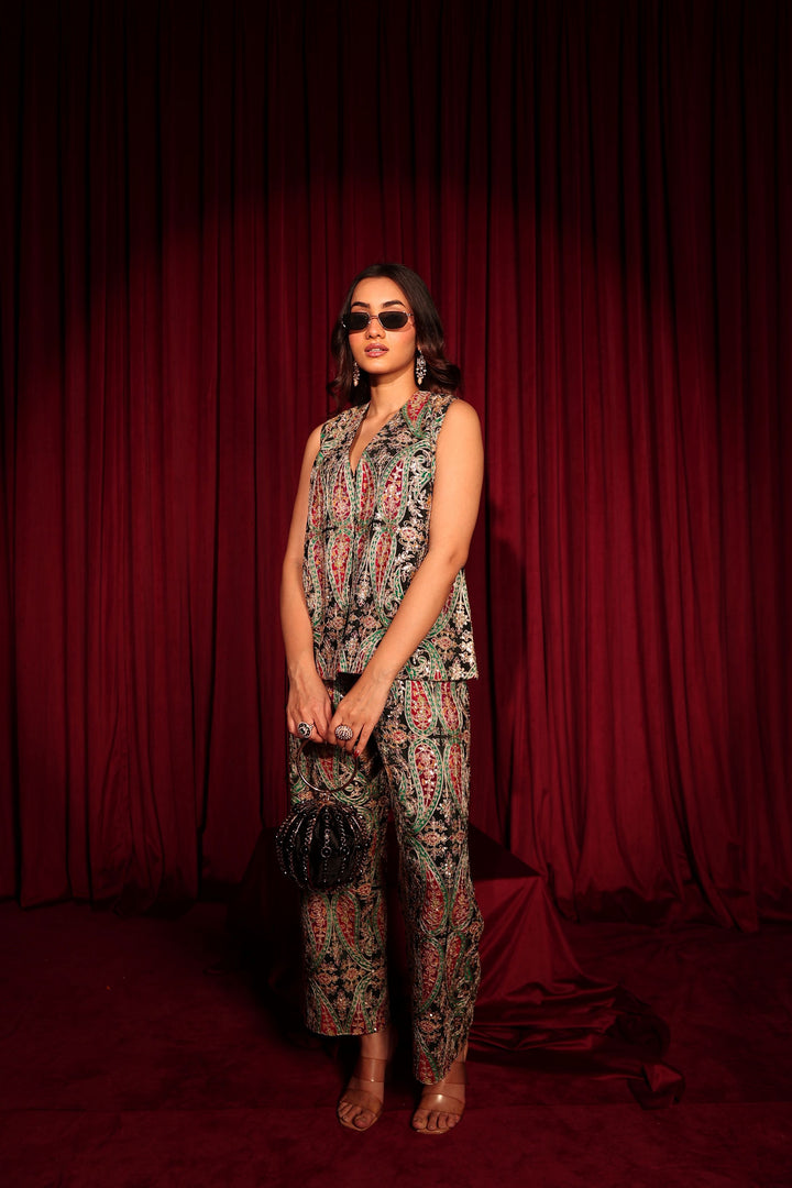 Elizey Paisley Embroidered Sleeveless Power Suit with Belt - Black