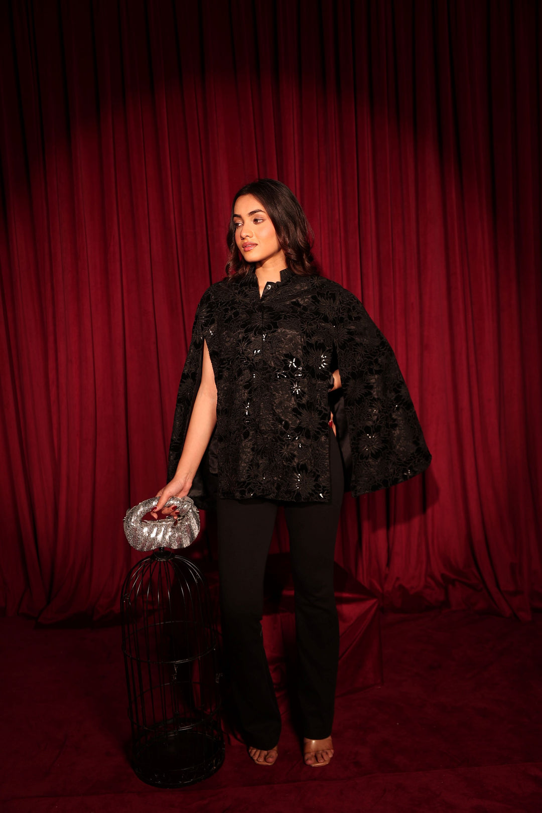 Fragrant Floral Sequins Cape Jacket - Black