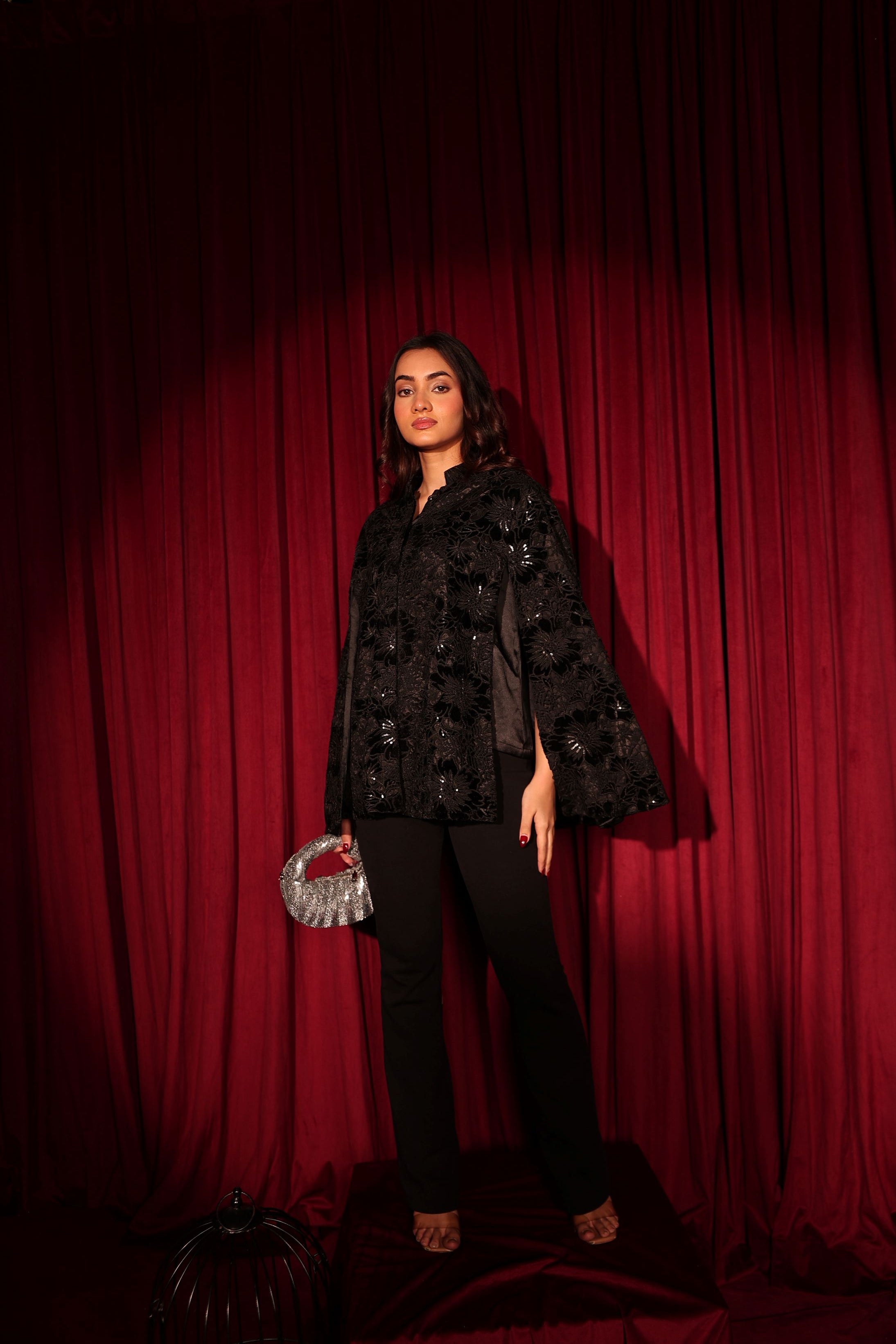 Fragrant Floral Sequins Cape Jacket - Black