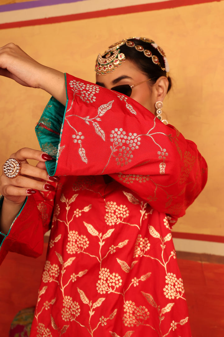 Banarasi Begum Tunic Tulip Set - Red and Dark Green