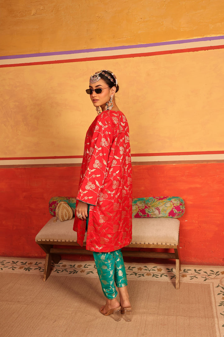 Banarasi Begum Tunic Tulip Set - Red and Dark Green