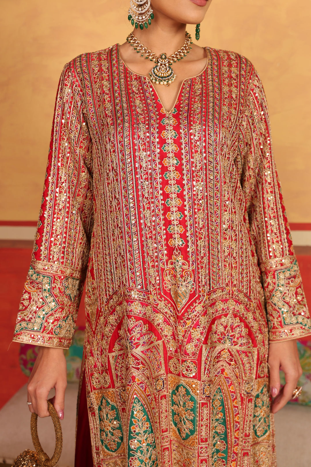 Elizey Paisley Kurta Set with Plain Pant - Red