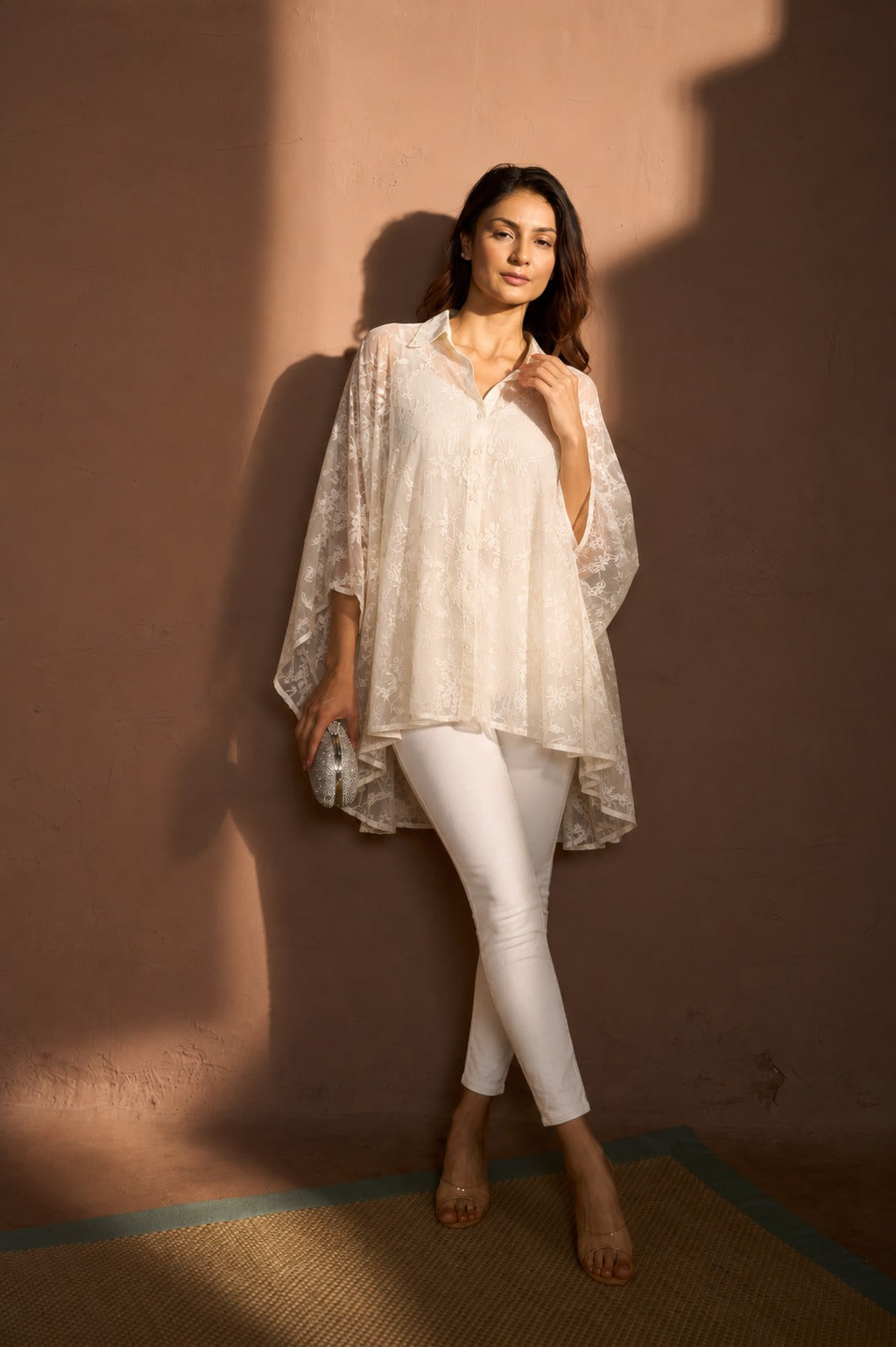 ELAHE EMBROIDERED ROSE SHIRT- IVORY