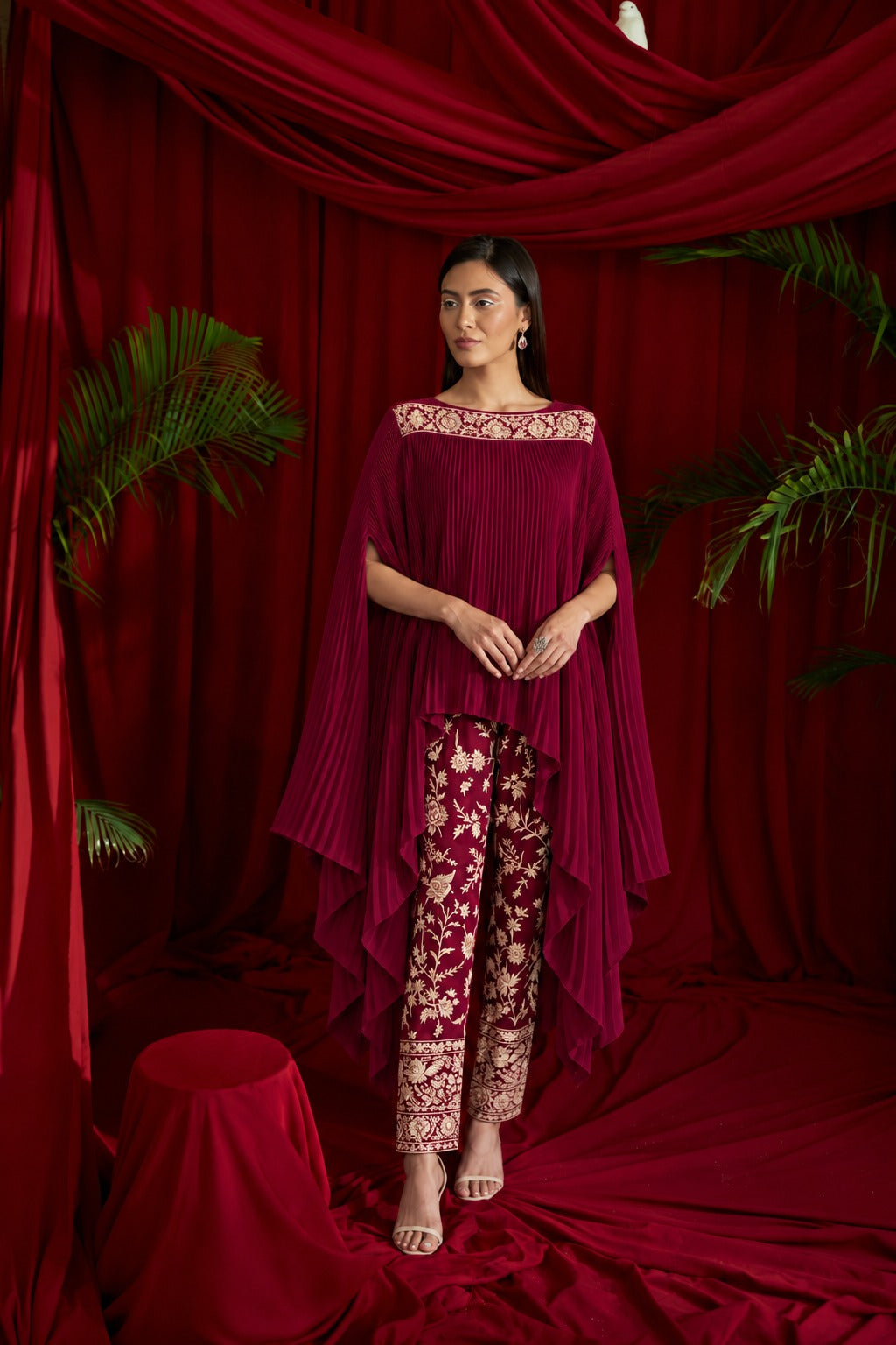 Reyna gara pleated cape with pants - Wine