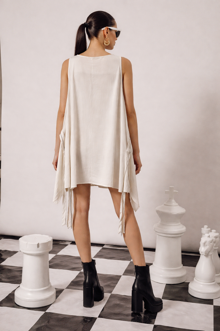 DAHLIA DISTRESSED TOP- IVORY