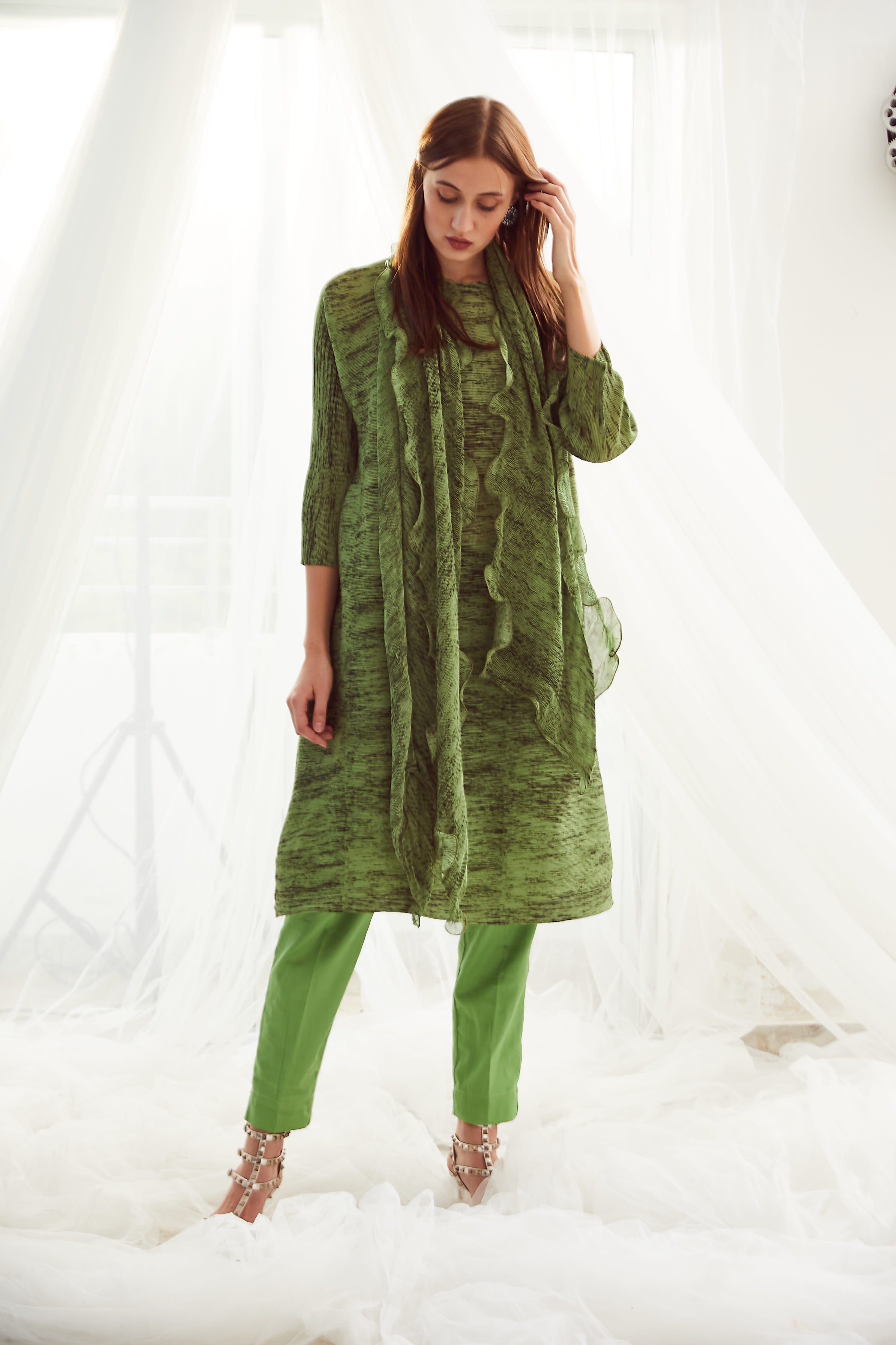Klassy Kiara Tunic Set with Co- ordinated Scarf and Trouser - Green