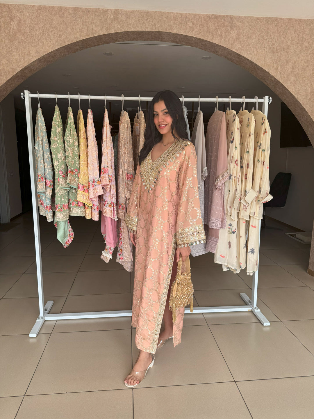 Embroidered Kaftan - Pink