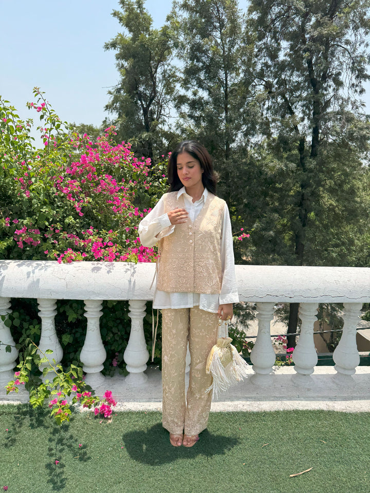 Reyna Gara Glazed Waist Coat With Coordinated Pants - Beige