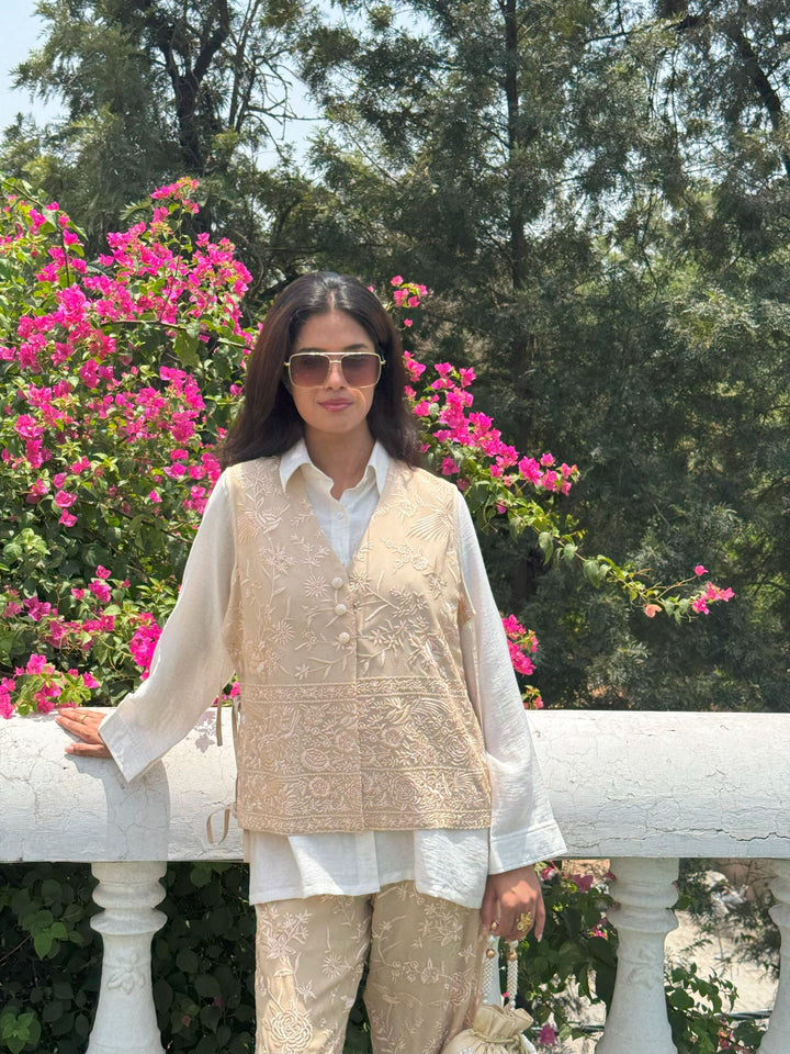 Reyna Gara Glazed Waist Coat With Coordinated Pants - Beige