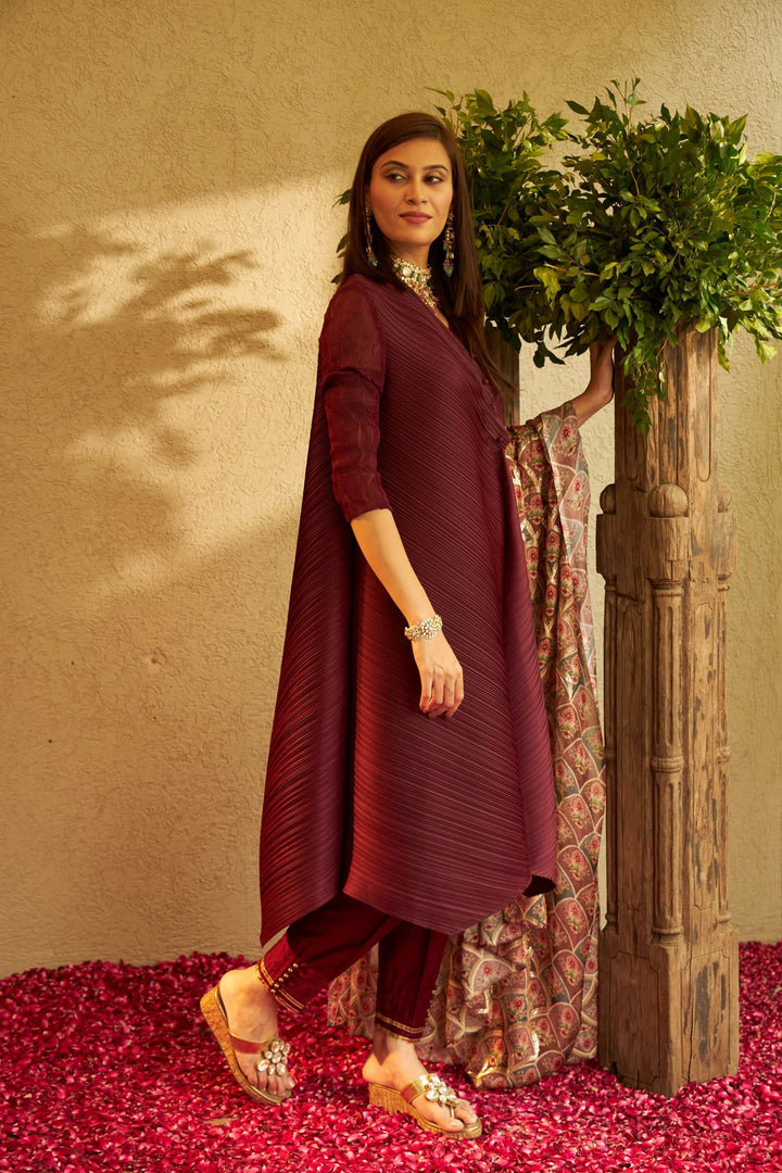 Potli Button Tunic Set With Dupatta - Maroon