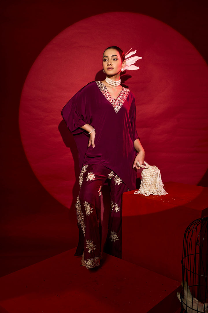 Reyna Gara V-Neck Top With Slit Pants - Maroon