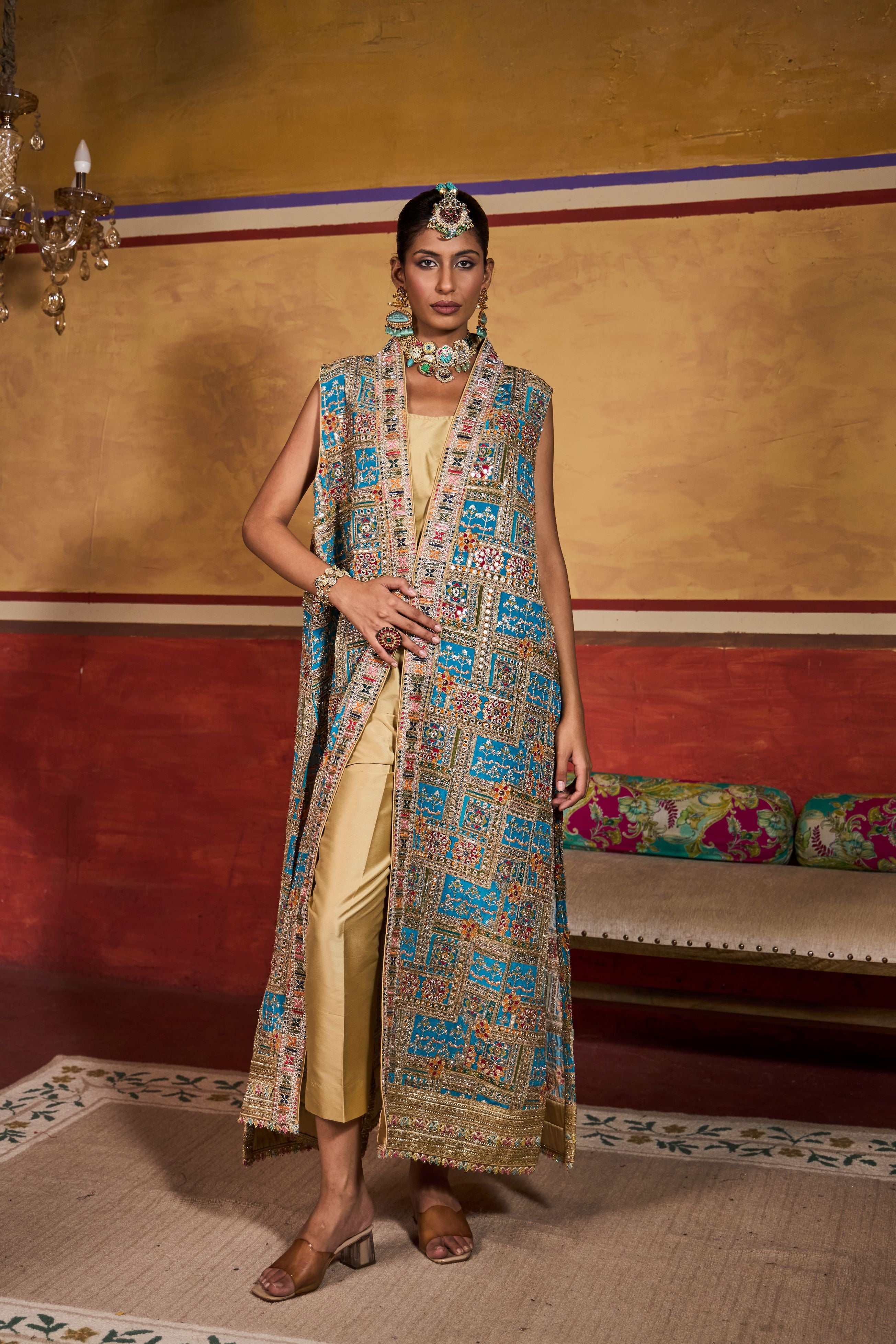 Elizey Paisley Sleeveless Jacket Set - Blue Yellow