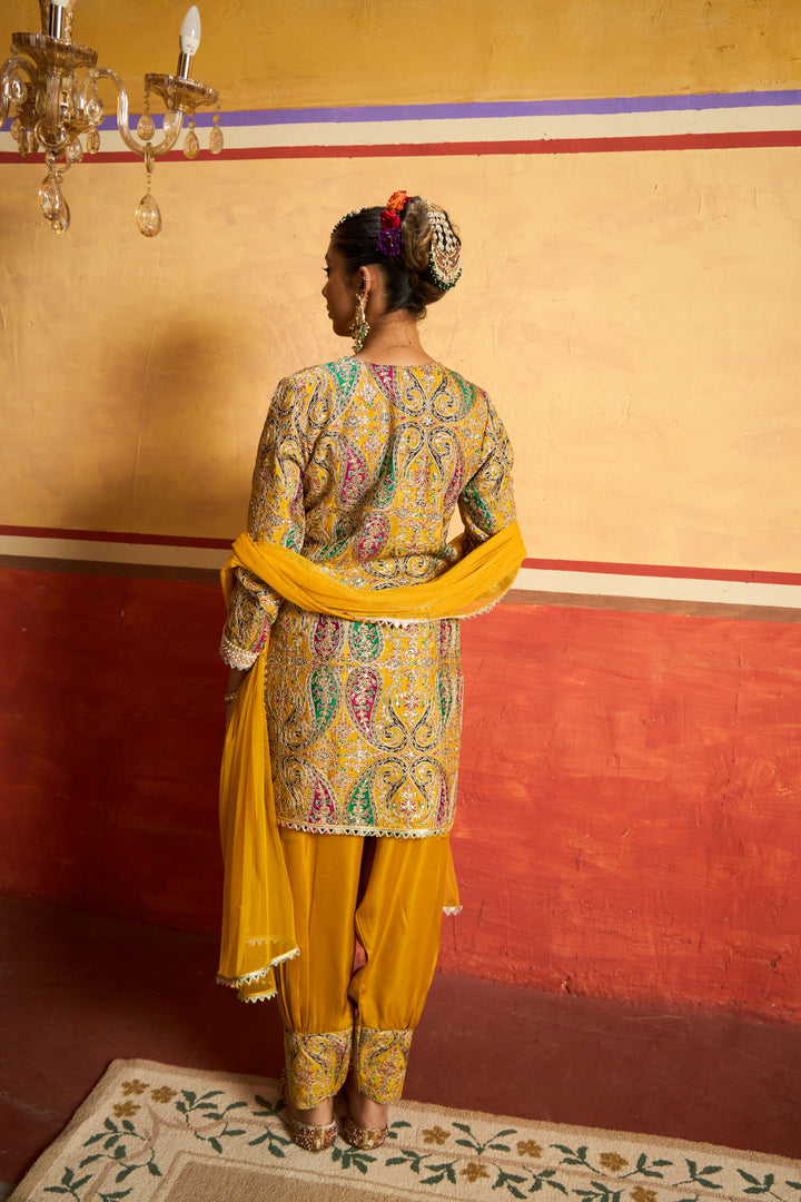 Elizey Paisley Embroidered Kurta Set - Yellow