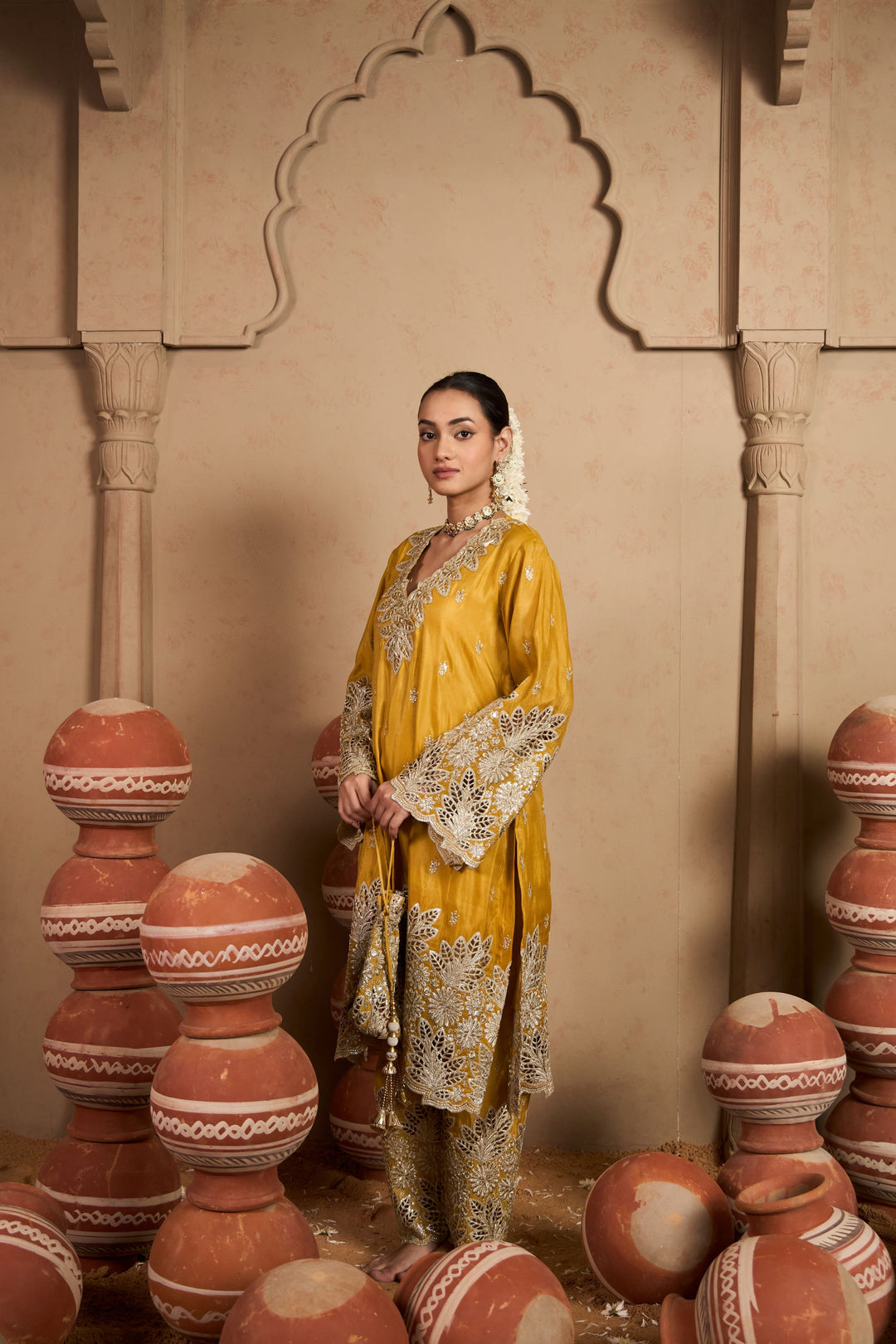 Aaina Ada Farshi Set - Sunheri