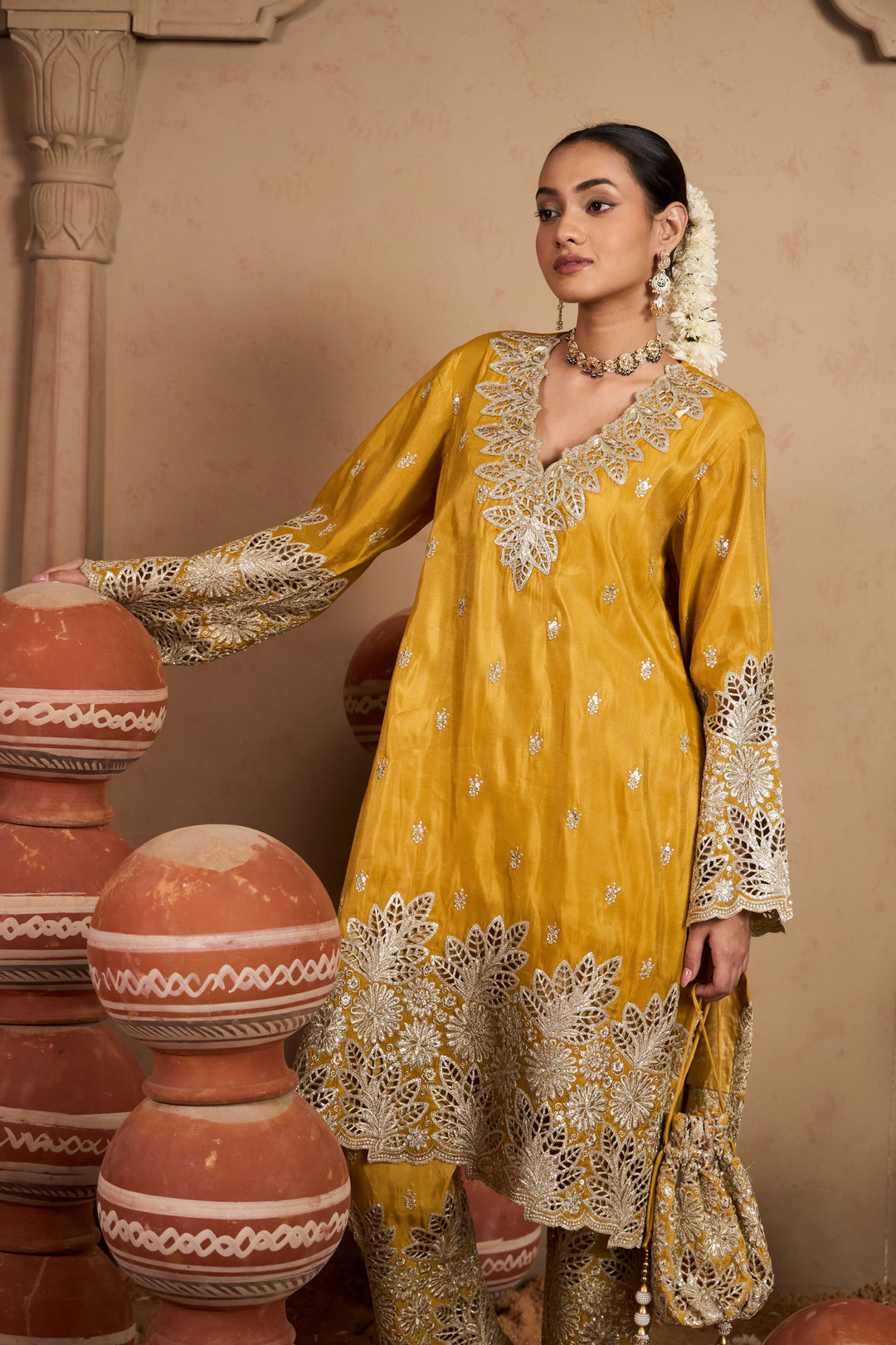 Aaina Ada Farshi Set - Sunheri