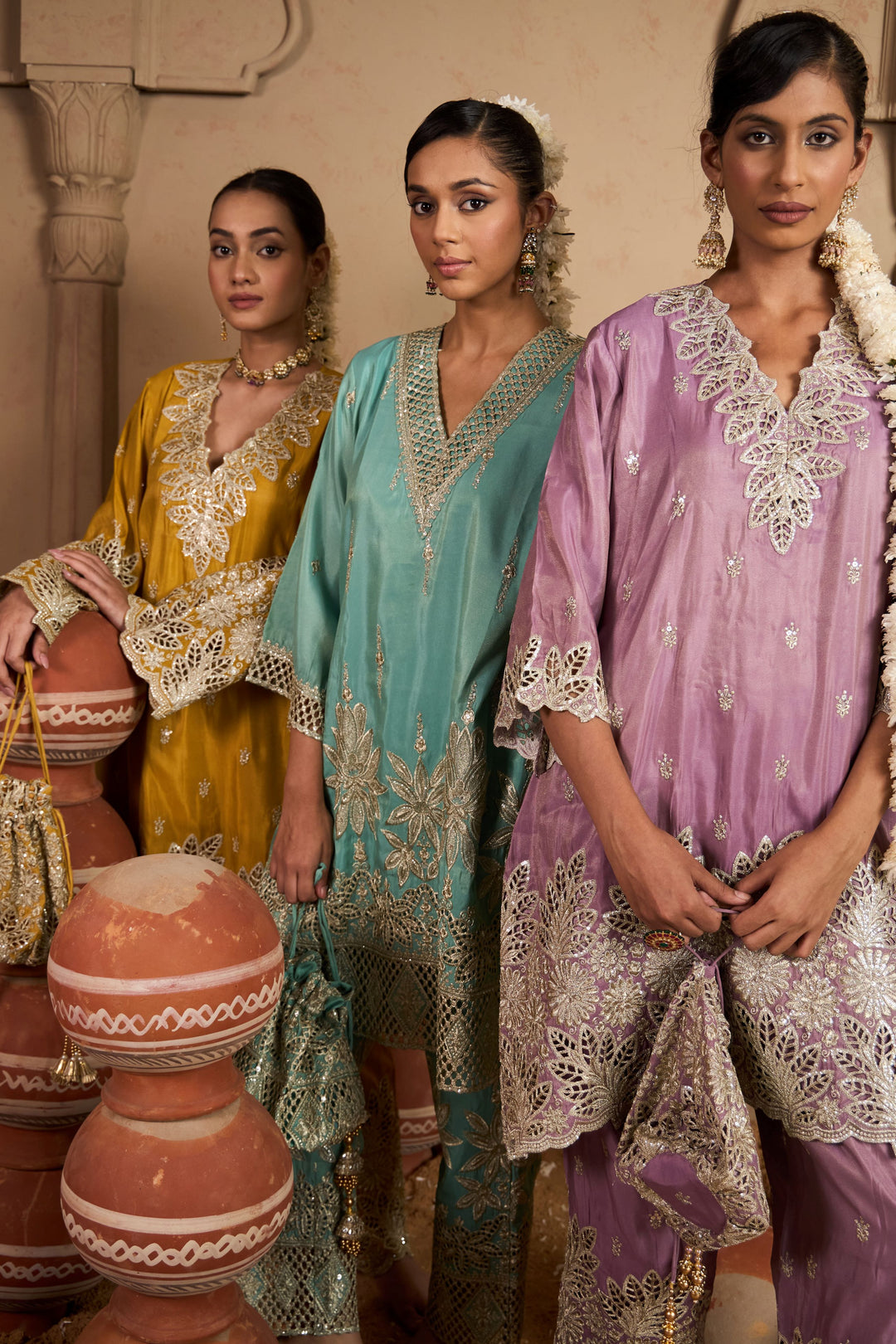 Aaina Ada Farshi Set - Gulabi