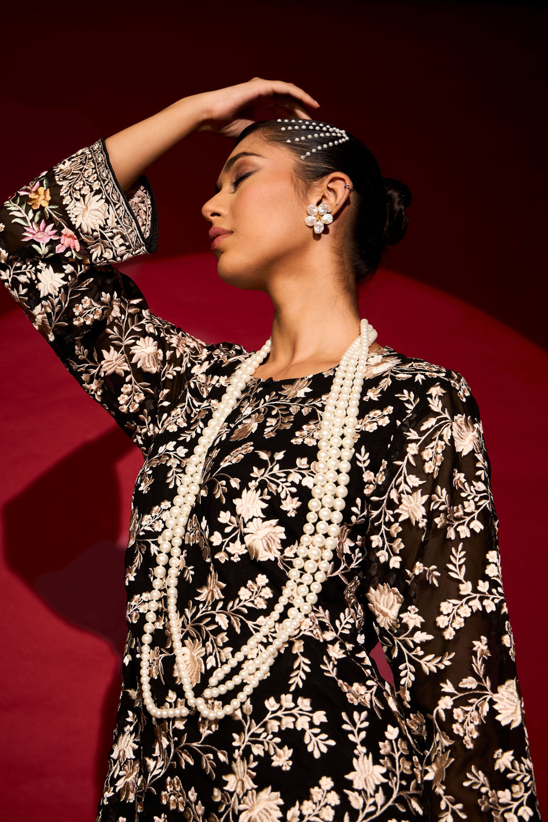 Reyna Gara Rose Dust Kurta with Slit Pant - Black