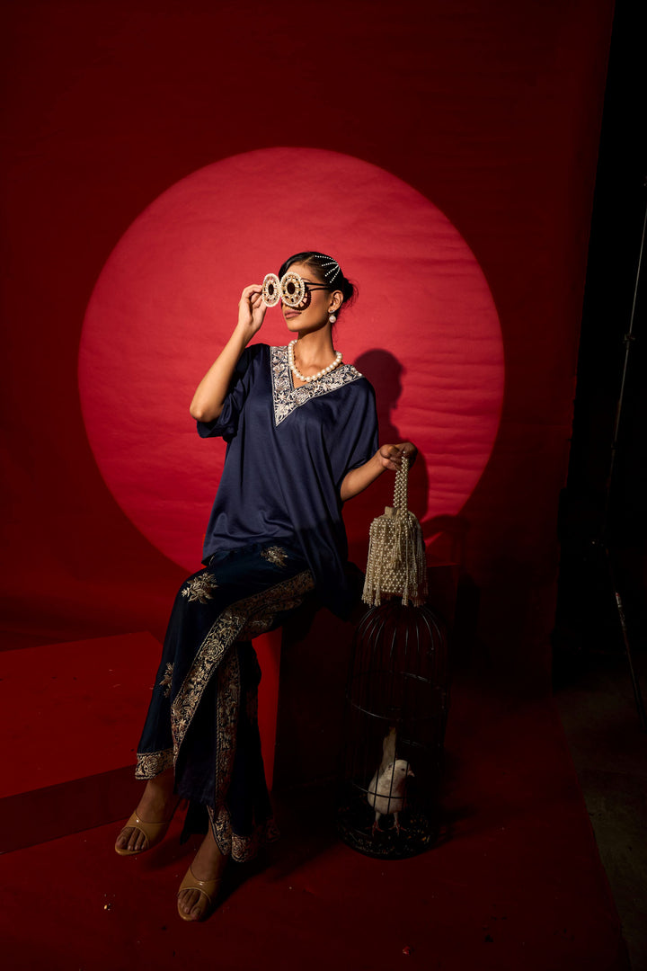 Reyna Gara V-Neck Top With Slit Pants - Blue