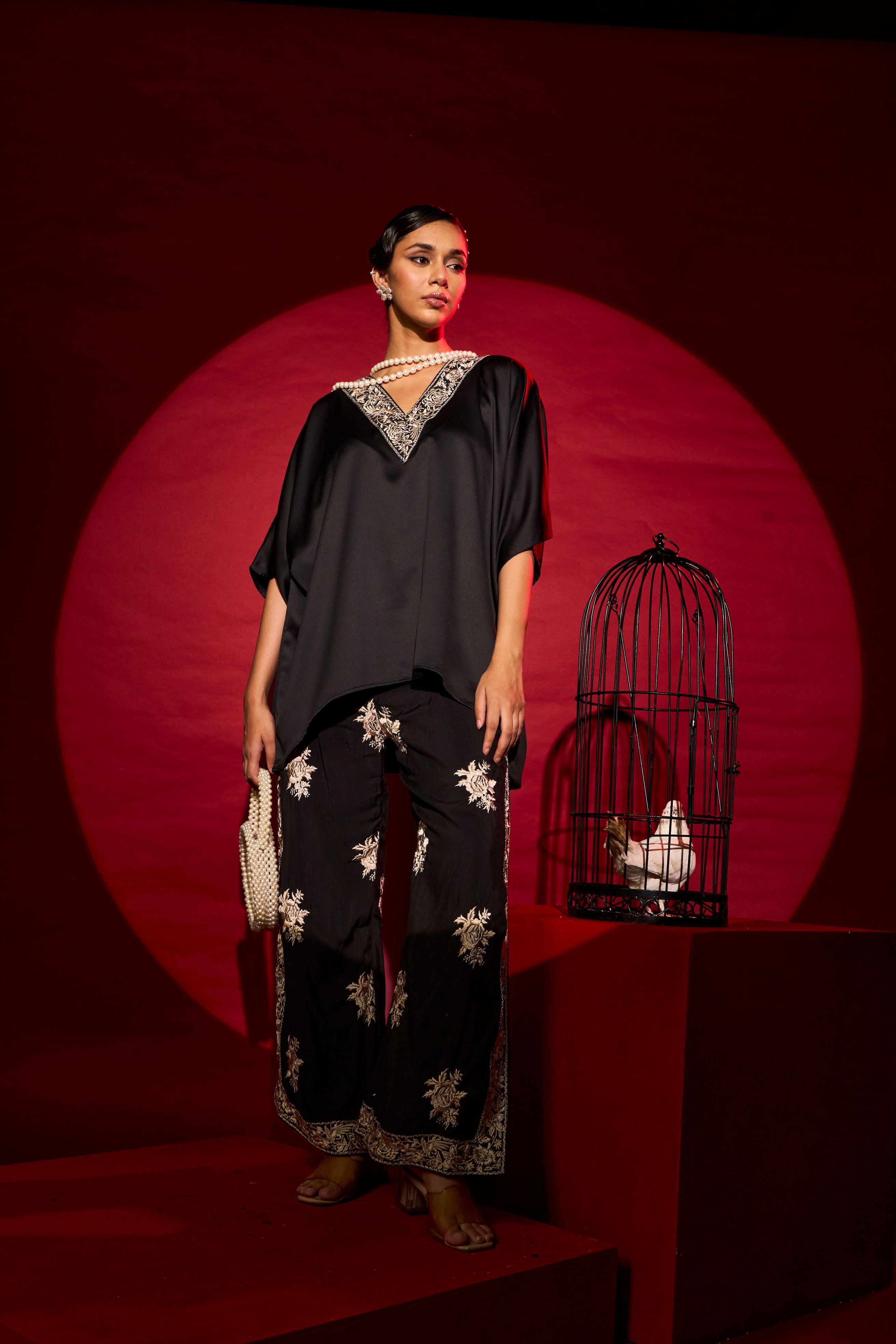 Reyna Gara V-Neck Top With Slit Pants - Black