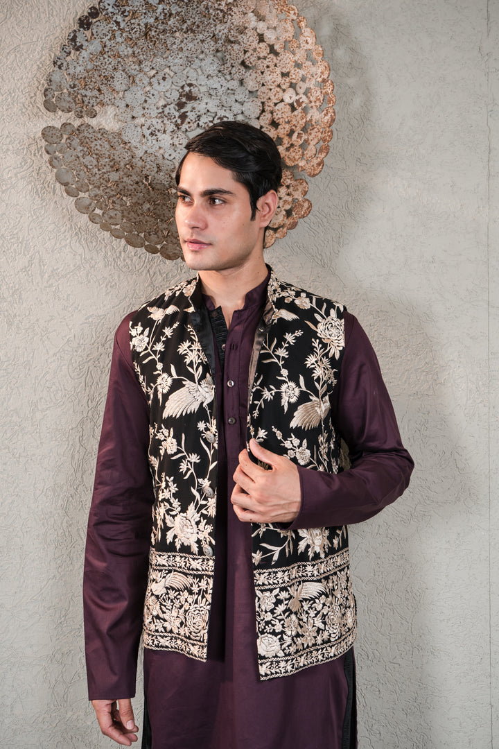 WINE KURTA SET WITH BLACK GARA GLAZED JACKET