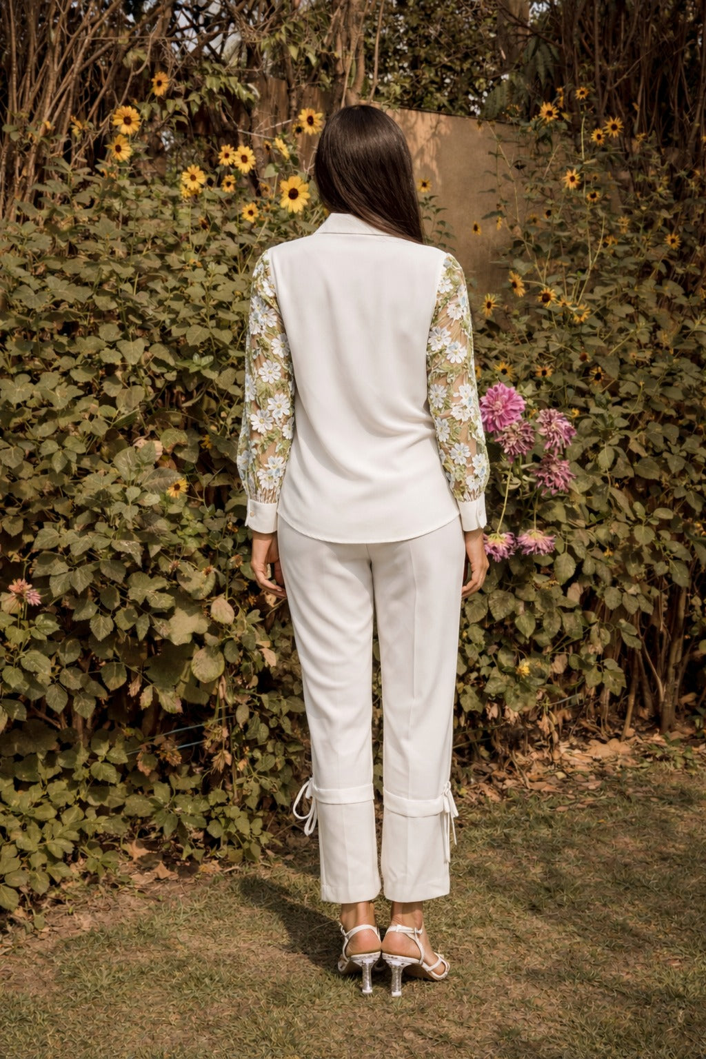 FAYOLA CO-ORD SET WITH LACE DETAILING -IVORY AND GREEN