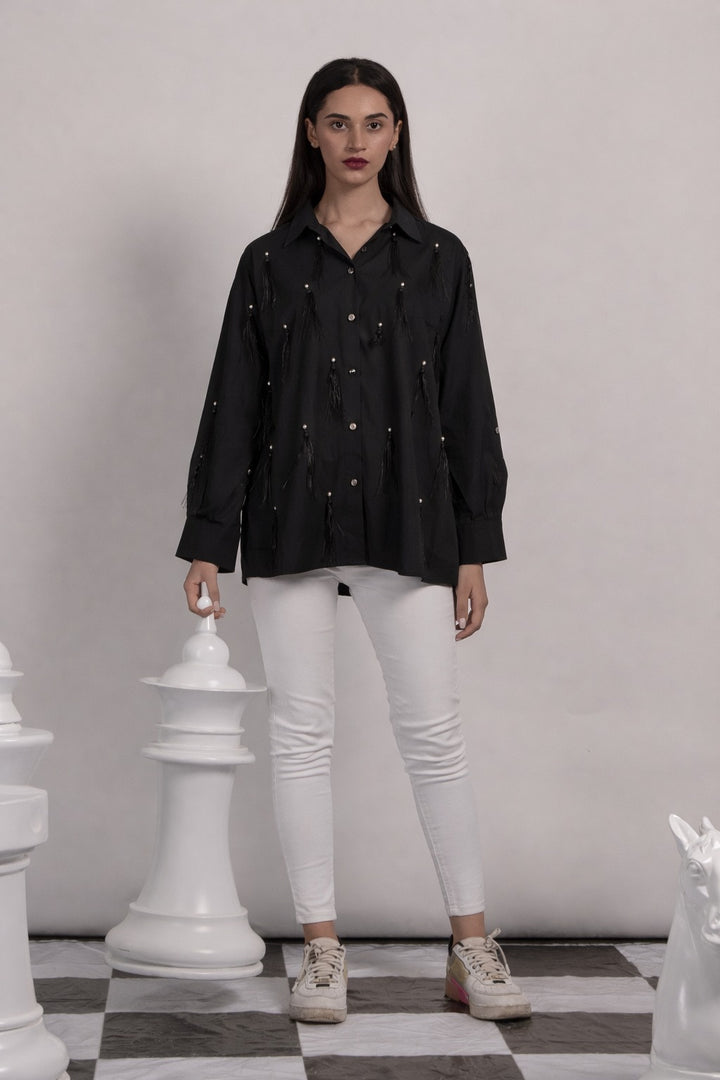 FEATHER ME UP SHIRT- BLACK
