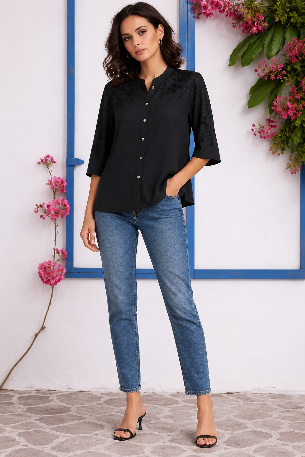 EMBROIDERED TOP- BLACK