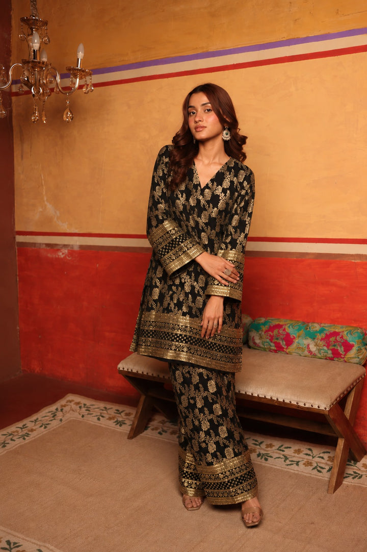 Banarasi Begum Tunic Set- Black