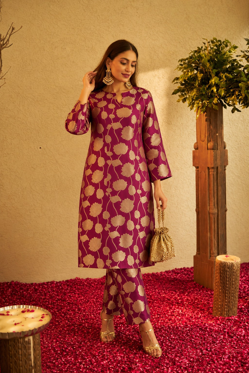 LOTUS BANARASI BROCADE KURTA SET- FUSCHIA