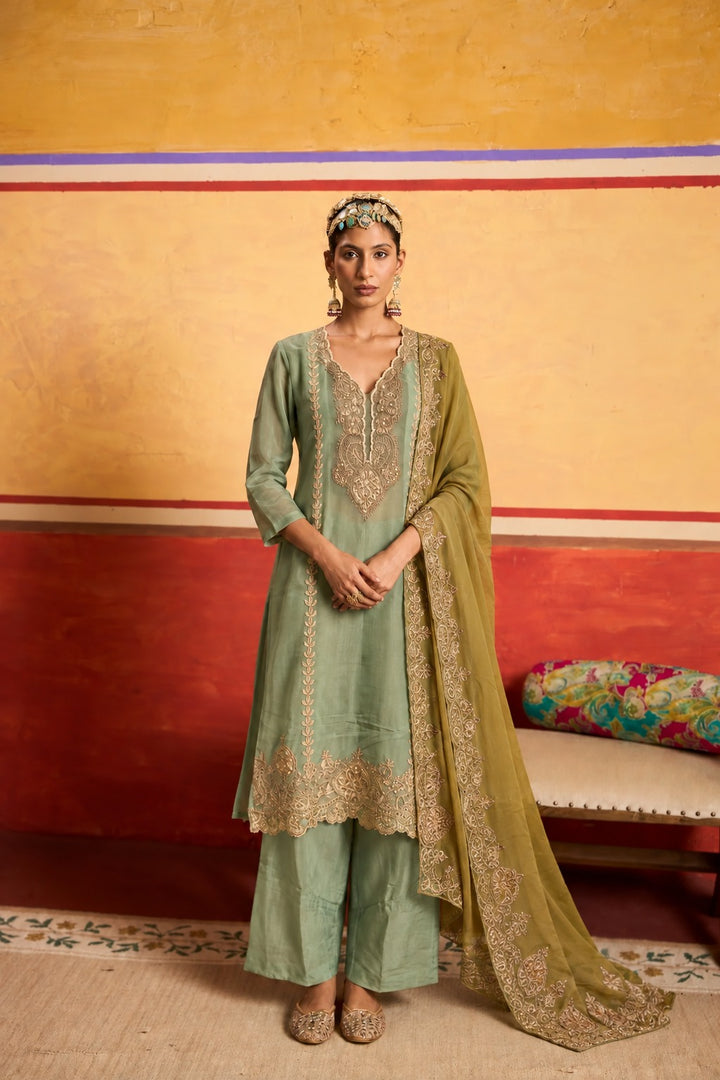 ZAINAT ZARDOSI SET- POWDER BLUE