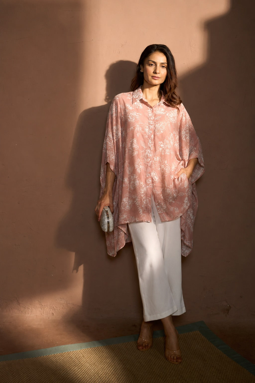 ELAHE EMBROIDERED ROSE SHIRT - PASTEL PEACH