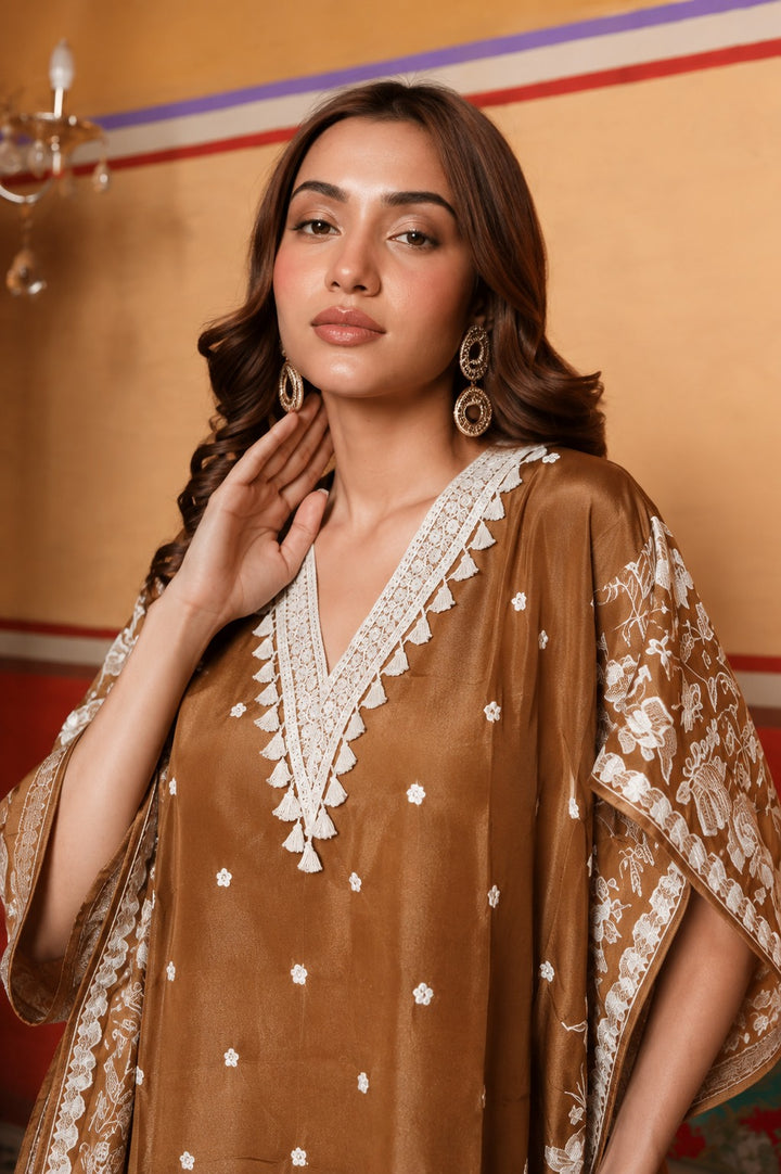 REYNA GARA V NECK KAFTAN - BROWN