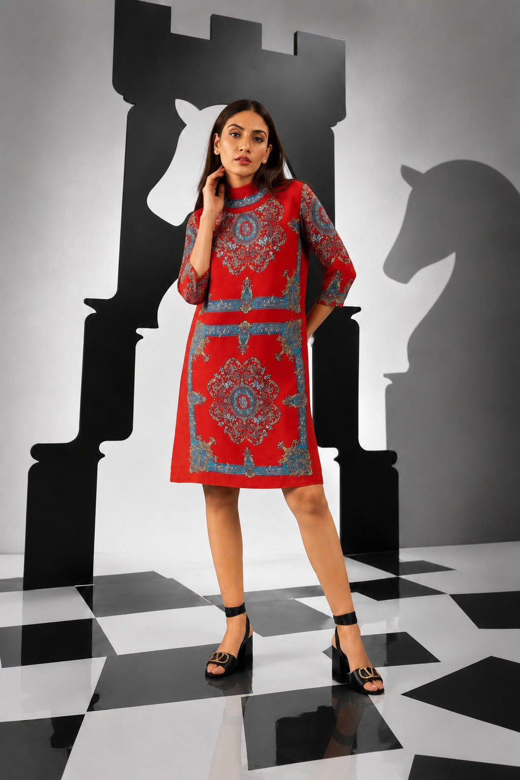 Medusa Renaissance Print Dress - Red