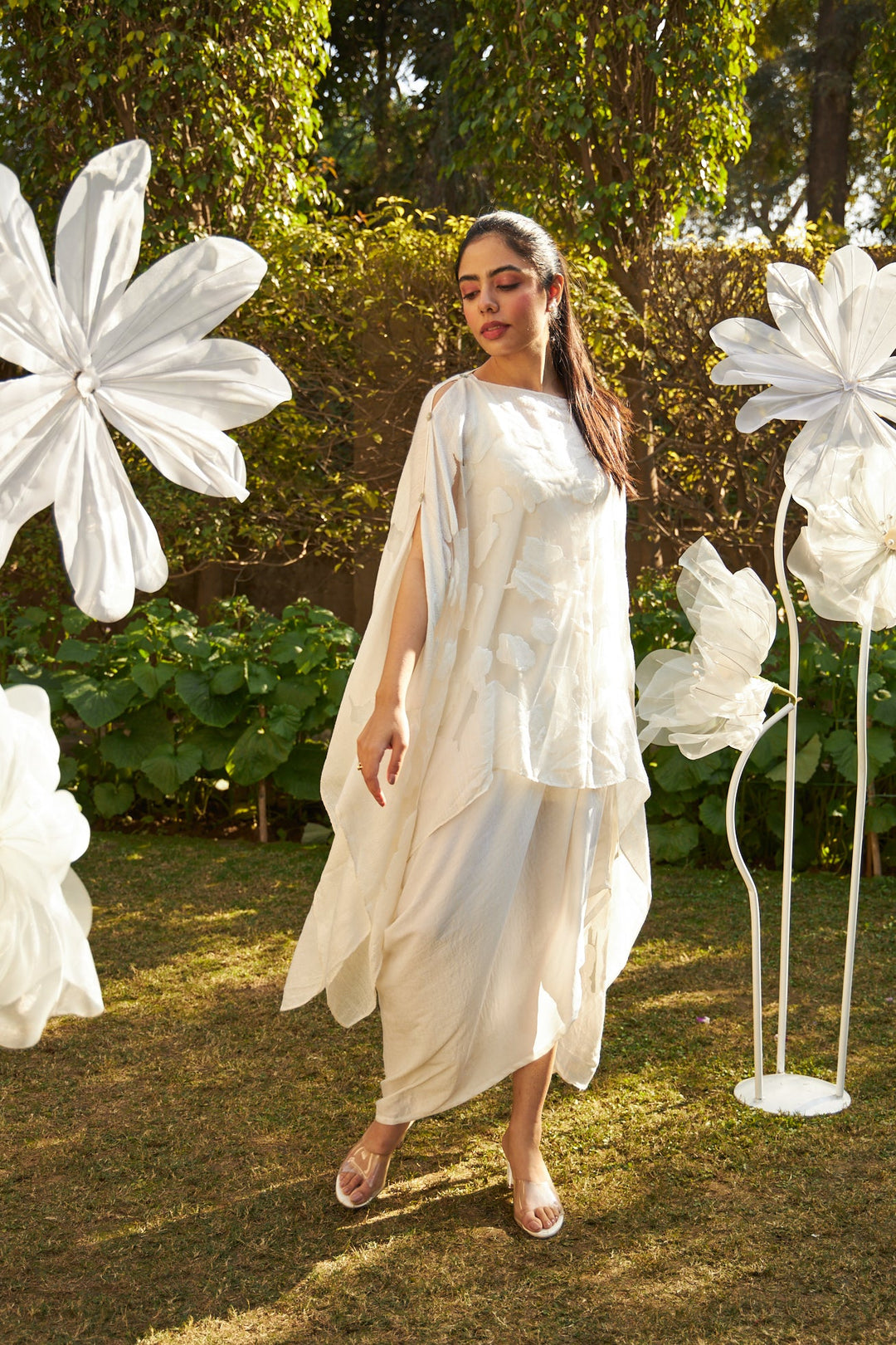 Slip Easy Dress With Organza Cape - Fairy White
