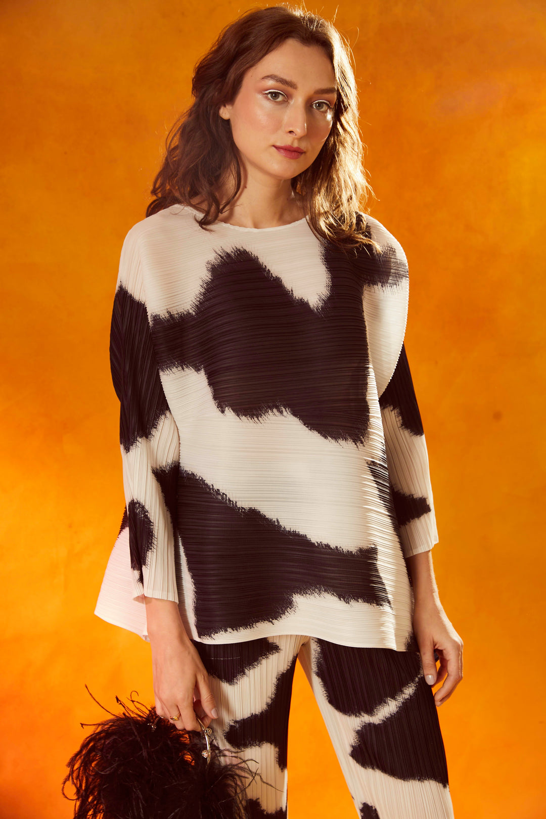 Olivia Ombré Co-ord Set - White and Black