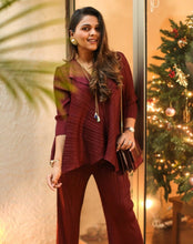 Load image into Gallery viewer, Tina Dhanak in our Jennifer Jacket Co-ord Set - Burgandy
